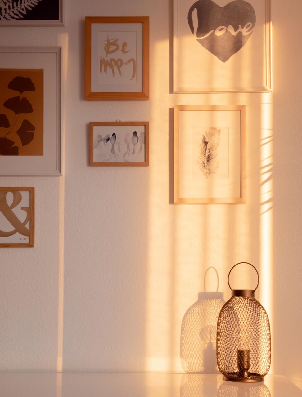 frames, decoration, sunlight, sunset, light, wall, interior, nature, home-6199828.jpg